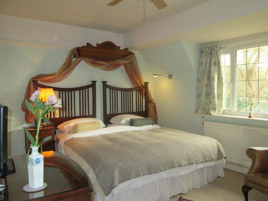Crossways House Bed And Breakfast East Cowes Room photo